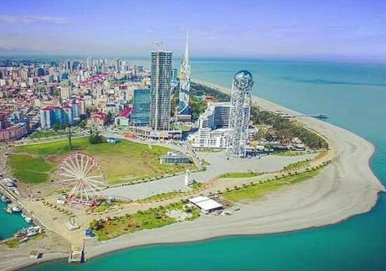 Отель Orbi Батуми Экстерьер фото